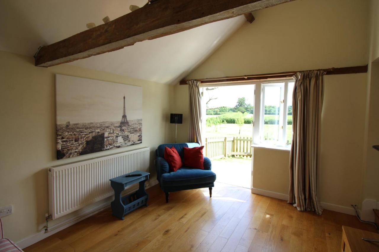 Little Park Farm Apartment Reading Room photo
